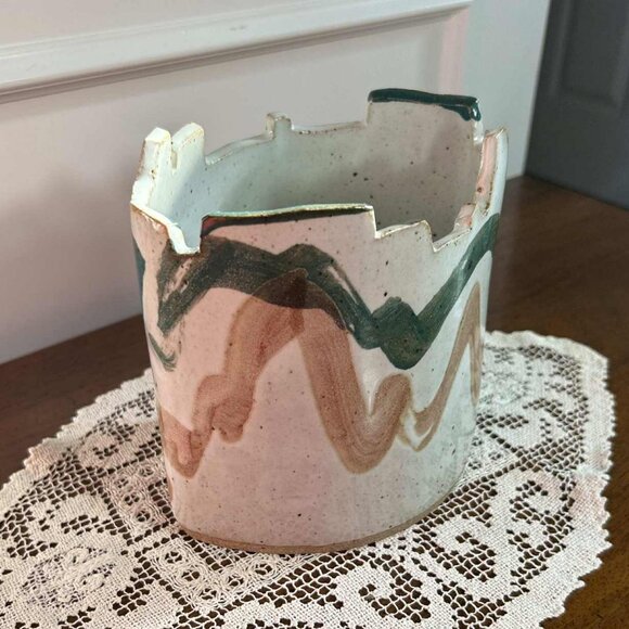 Studio pottery - Abstract art castle top oval planter - Picture 1 of 10